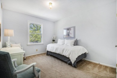 Jennifer Weikel, M: , jenn,   - Carefree, low-maintenance living on Oak Hills Country Club in Nebraska - for sale on GolfHomes.com, golf home, golf lot