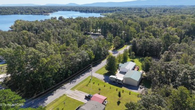 Beautiful lot in Lake Tansi only a minute from the Marina.  This on Lake Tansi Village Country Club in Tennessee - for sale on GolfHomes.com, golf home, golf lot