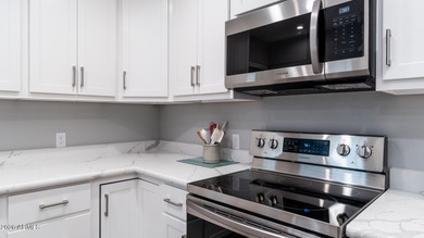 ++SUN CITIES FINEST++ Are you ready to see Sun Cities very BEST? on Sun City Lakes West and East in Arizona - for sale on GolfHomes.com, golf home, golf lot