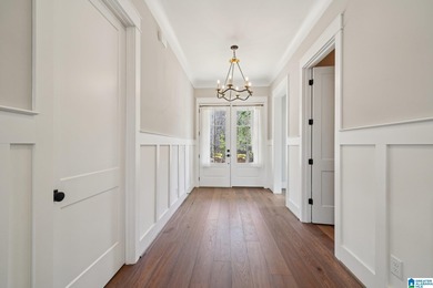 This 4BR/4.5BA w/office & unfinished basement is move-in ready on Shoal Creek Golf Course in Alabama - for sale on GolfHomes.com, golf home, golf lot