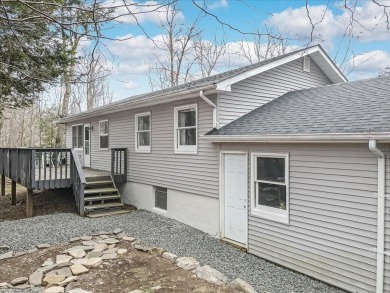 Welcome to this charming, well-maintained home nestled in the on Pocono Farms Country Club in Pennsylvania - for sale on GolfHomes.com, golf home, golf lot