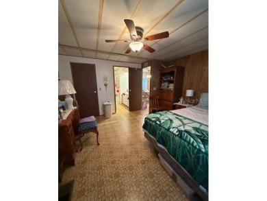 This well-maintained 1104sqft 3-bedroom 2-bath home is in on Brookridge Country Club in Florida - for sale on GolfHomes.com, golf home, golf lot
