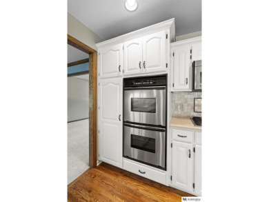 Linda Moy, M: , lindamoy,   - Entertain, play, and relax in this on Eagle Run Golf Complex in Nebraska - for sale on GolfHomes.com, golf home, golf lot
