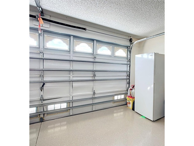 Located in the lovely Village of Briar Meadow, this GOLF COURSE on The Links of Spruce Creek in Florida - for sale on GolfHomes.com, golf home, golf lot