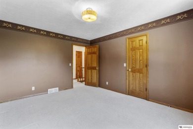 Linda Moy, M: , lindamoy,   - Entertain, play, and relax in this on Eagle Run Golf Complex in Nebraska - for sale on GolfHomes.com, golf home, golf lot