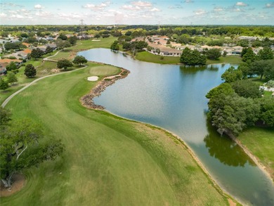 Located in the lovely Village of Briar Meadow, this GOLF COURSE on The Links of Spruce Creek in Florida - for sale on GolfHomes.com, golf home, golf lot