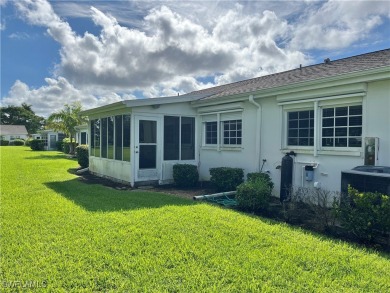 *DOUBLE GARAGE*RENOVATED*FRESHLY PAINTED INSIDE*3 BEDROOMS*2.5 on Myerlee Country Club in Florida - for sale on GolfHomes.com, golf home, golf lot