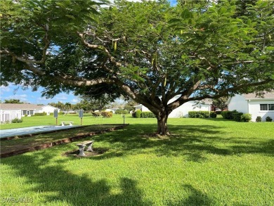 *DOUBLE GARAGE*RENOVATED*FRESHLY PAINTED INSIDE*3 BEDROOMS*2.5 on Myerlee Country Club in Florida - for sale on GolfHomes.com, golf home, golf lot