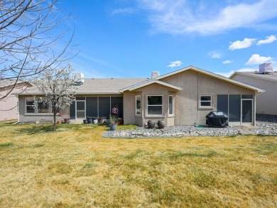 Wonderful lock & leave townhome in Chipeta Pines. Large open on Chipeta Golf Course At Orchard Mesa in Colorado - for sale on GolfHomes.com, golf home, golf lot
