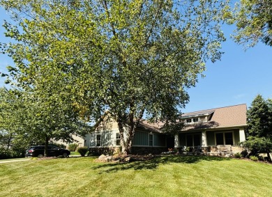 Welcome home to family living and entertaining at its best in on Thousand Oaks Golf Club in Michigan - for sale on GolfHomes.com, golf home, golf lot