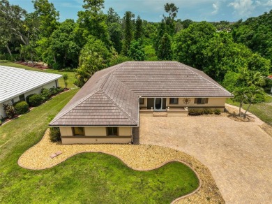 One or more photo(s) has been virtually staged. **Watch 3D Tour on Sandpiper Golf Club in Florida - for sale on GolfHomes.com, golf home, golf lot