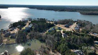 This lot is DOCKABLE! Don't miss a rare opportunity to own a on Edgewater Golf Club in South Carolina - for sale on GolfHomes.com, golf home, golf lot