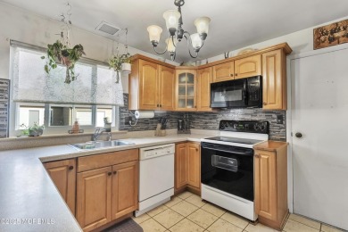 Welcome to 467A Chelsea Ct a beautiful move in ready condo on Leisure Village West Assoc. in New Jersey - for sale on GolfHomes.com, golf home, golf lot