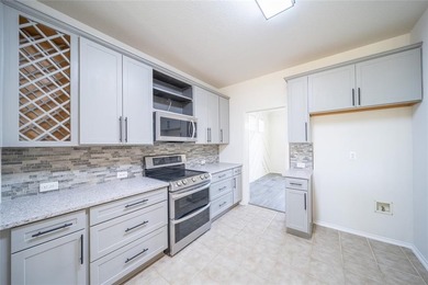 Golf Course Lot.  4 bedrooms 2.5 bath.  Kitchen has granite, SS on Jim Boggs in Texas - for sale on GolfHomes.com, golf home, golf lot