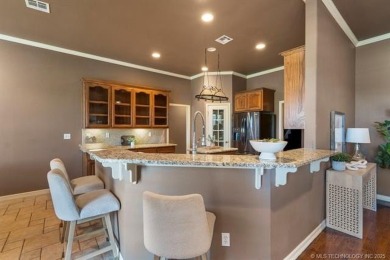 Golf Course Living in Broken Arrow Schools!
This stunning on Battle Creek Golf Course in Oklahoma - for sale on GolfHomes.com, golf home, golf lot
