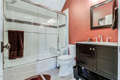 SIMPLY STUNNING - This beautifully appointed 5BD/5BA home offers on Long Cove Club in South Carolina - for sale on GolfHomes.com, golf home, golf lot