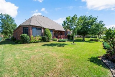 Golf Course Living in Broken Arrow Schools!
This stunning on Battle Creek Golf Course in Oklahoma - for sale on GolfHomes.com, golf home, golf lot