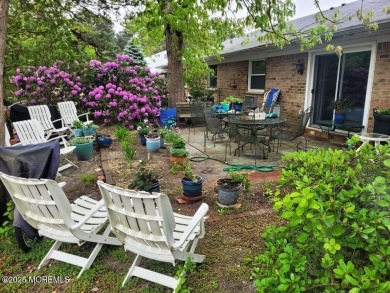 Live in a quiet, private 55+ community in this 2-BR, 1-bath home on Keswick Village Golf Course in New Jersey - for sale on GolfHomes.com, golf home, golf lot
