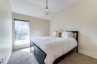 This 1 story home offers a harmonious blend of cozy and comfort on Stewart Peninsula Golf Course in Texas - for sale on GolfHomes.com, golf home, golf lot