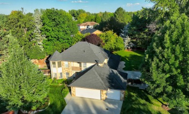 Nestled in a quiet culdesac, you will love coming home to your on Eagle Hills Golf Course in Idaho - for sale on GolfHomes.com, golf home, golf lot