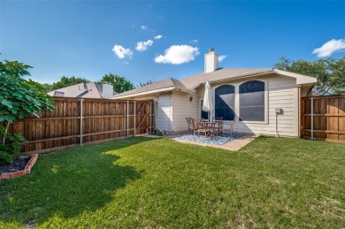 This 1 story home offers a harmonious blend of cozy and comfort on Stewart Peninsula Golf Course in Texas - for sale on GolfHomes.com, golf home, golf lot