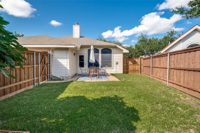 This 1 story home offers a harmonious blend of cozy and comfort on Stewart Peninsula Golf Course in Texas - for sale on GolfHomes.com, golf home, golf lot