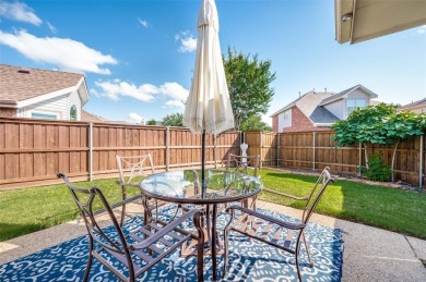 This 1 story home offers a harmonious blend of cozy and comfort on Stewart Peninsula Golf Course in Texas - for sale on GolfHomes.com, golf home, golf lot