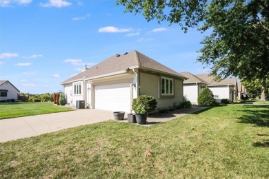 Welcome to this beautifully appointed end unit in Teetering on Teetering Rocks Links in Missouri - for sale on GolfHomes.com, golf home, golf lot