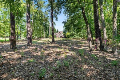 105 Oak Trace is a prime building lot available in Lake Murray's on Timberlake Country Club in South Carolina - for sale on GolfHomes.com, golf home, golf lot
