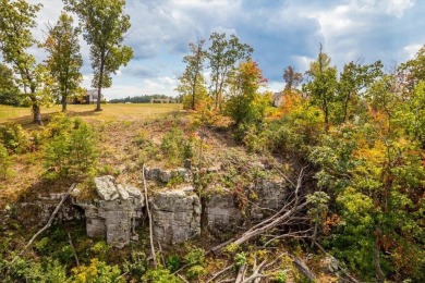 Six Acres of Elevated Luxury. Premier Bluff Lot in Jasper on Sequatchie Valley Golf and Country Club in Tennessee - for sale on GolfHomes.com, golf home, golf lot