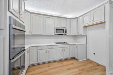 This completely remodeled 3-bedroom, 2-bath home is a rare find on Tanglewood Golf Club in Florida - for sale on GolfHomes.com, golf home, golf lot