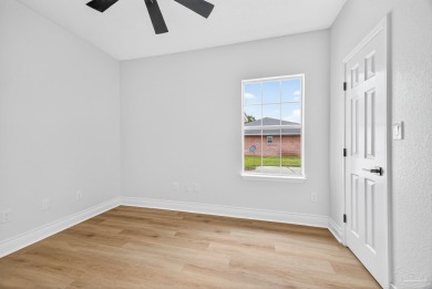 This completely remodeled 3-bedroom, 2-bath home is a rare find on Tanglewood Golf Club in Florida - for sale on GolfHomes.com, golf home, golf lot