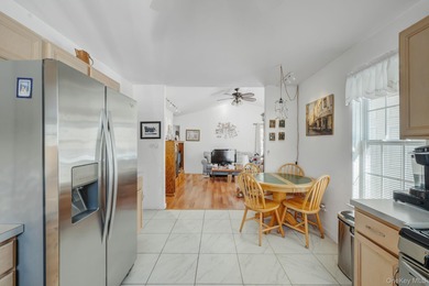 Welcome to this beautifuly maintained, 3 bedroom, 2 bath on Spring Lake Golf Club - Thunderbird in New York - for sale on GolfHomes.com, golf home, golf lot