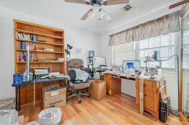 Welcome to this beautifuly maintained, 3 bedroom, 2 bath on Spring Lake Golf Club - Thunderbird in New York - for sale on GolfHomes.com, golf home, golf lot