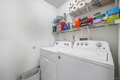 Welcome to this beautifuly maintained, 3 bedroom, 2 bath on Spring Lake Golf Club - Thunderbird in New York - for sale on GolfHomes.com, golf home, golf lot