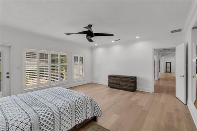 FANTASTIC NEW LISTING IN THE SOUGHT AFTER BAY HILL VILLAGE on Arnold Palmers Bay Hill Club and Lodge  in Florida - for sale on GolfHomes.com, golf home, golf lot