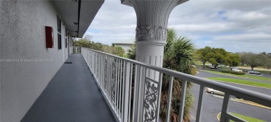 Welcome to this updated spacious condo located on the top floor on Pine Island Ridge Country Club in Florida - for sale on GolfHomes.com, golf home, golf lot