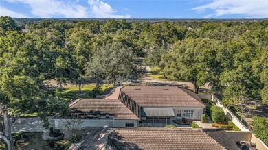 FANTASTIC NEW LISTING IN THE SOUGHT AFTER BAY HILL VILLAGE on Arnold Palmers Bay Hill Club and Lodge  in Florida - for sale on GolfHomes.com, golf home, golf lot