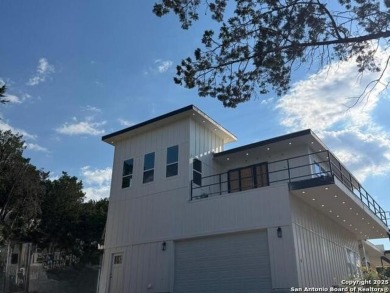 **RARE NEW CONSTRUCTION ** Priced below county appraisal by on Canyon Lake Golf Club in Texas - for sale on GolfHomes.com, golf home, golf lot