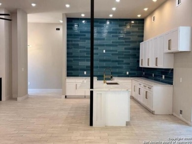 **RARE NEW CONSTRUCTION ** Priced below county appraisal by on Canyon Lake Golf Club in Texas - for sale on GolfHomes.com, golf home, golf lot