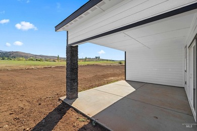 This brand-new 3-bedroom, 2-bathroom home in Council, Idaho on Council Mountain Golf Course in Idaho - for sale on GolfHomes.com, golf home, golf lot