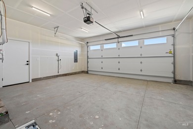 This brand-new 3-bedroom, 2-bathroom home in Council, Idaho on Council Mountain Golf Course in Idaho - for sale on GolfHomes.com, golf home, golf lot