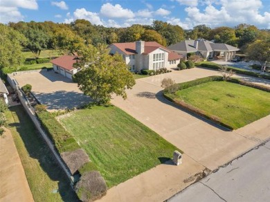 CALLING ALL INVESTORS! This Large 5-bedroom, 7-bath estate with on De Cordova Bend Country Club in Texas - for sale on GolfHomes.com, golf home, golf lot