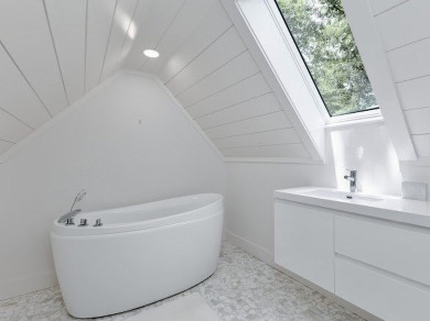 If you are looking for a beautifully finished, completely on Sapphire National Golf Club in North Carolina - for sale on GolfHomes.com, golf home, golf lot