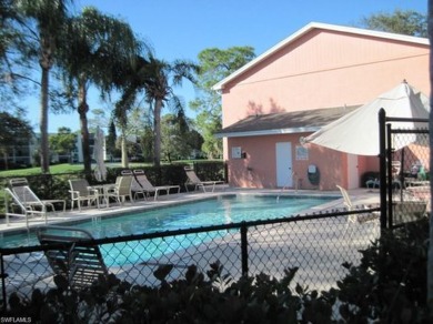 INVESTOR alert!   2 bed/ 2 bath END unit 2nd floor condo, with on Quail Run Golf Club In Naples in Florida - for sale on GolfHomes.com, golf home, golf lot