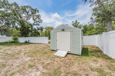 Welcome to 5540 Applegate Dr, Spring Hill, FL 34606--a on Oak Hills Country Club in Florida - for sale on GolfHomes.com, golf home, golf lot