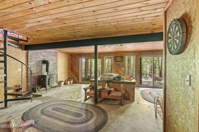 Welcome to 10 Sandy Ct, Lake Ariel, PA -- a peaceful and private on The Hideout Golf in Pennsylvania - for sale on GolfHomes.com, golf home, golf lot