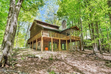 Welcome to 10 Sandy Ct, Lake Ariel, PA -- a peaceful and private on The Hideout Golf in Pennsylvania - for sale on GolfHomes.com, golf home, golf lot