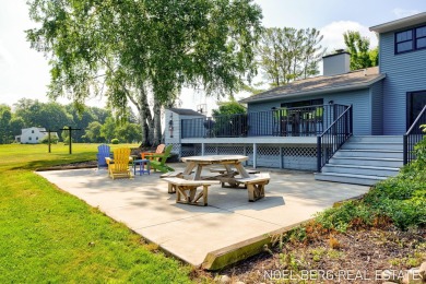 This beautifully remodeled 3 bedroom, 2 1/2 bath home sits on on Terra Verde Golf Course in Michigan - for sale on GolfHomes.com, golf home, golf lot