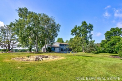 This beautifully remodeled 3 bedroom, 2 1/2 bath home sits on on Terra Verde Golf Course in Michigan - for sale on GolfHomes.com, golf home, golf lot